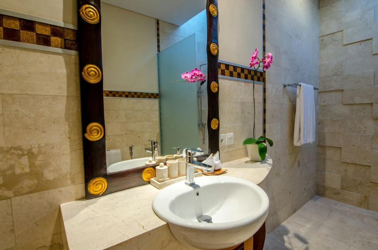 Kesari Haven Villa Sanur Exteriör bild